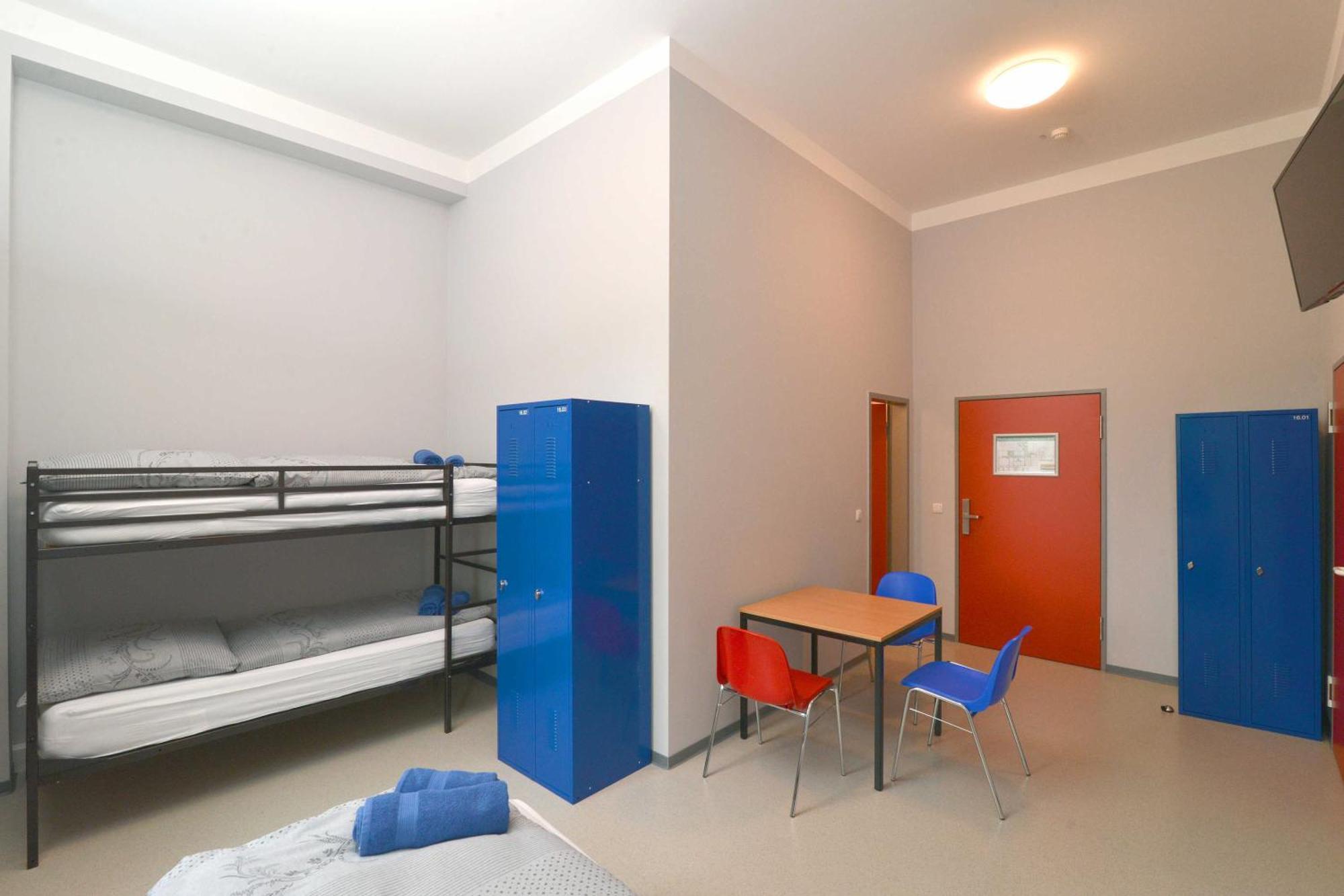 Hostel In 古本 外观 照片