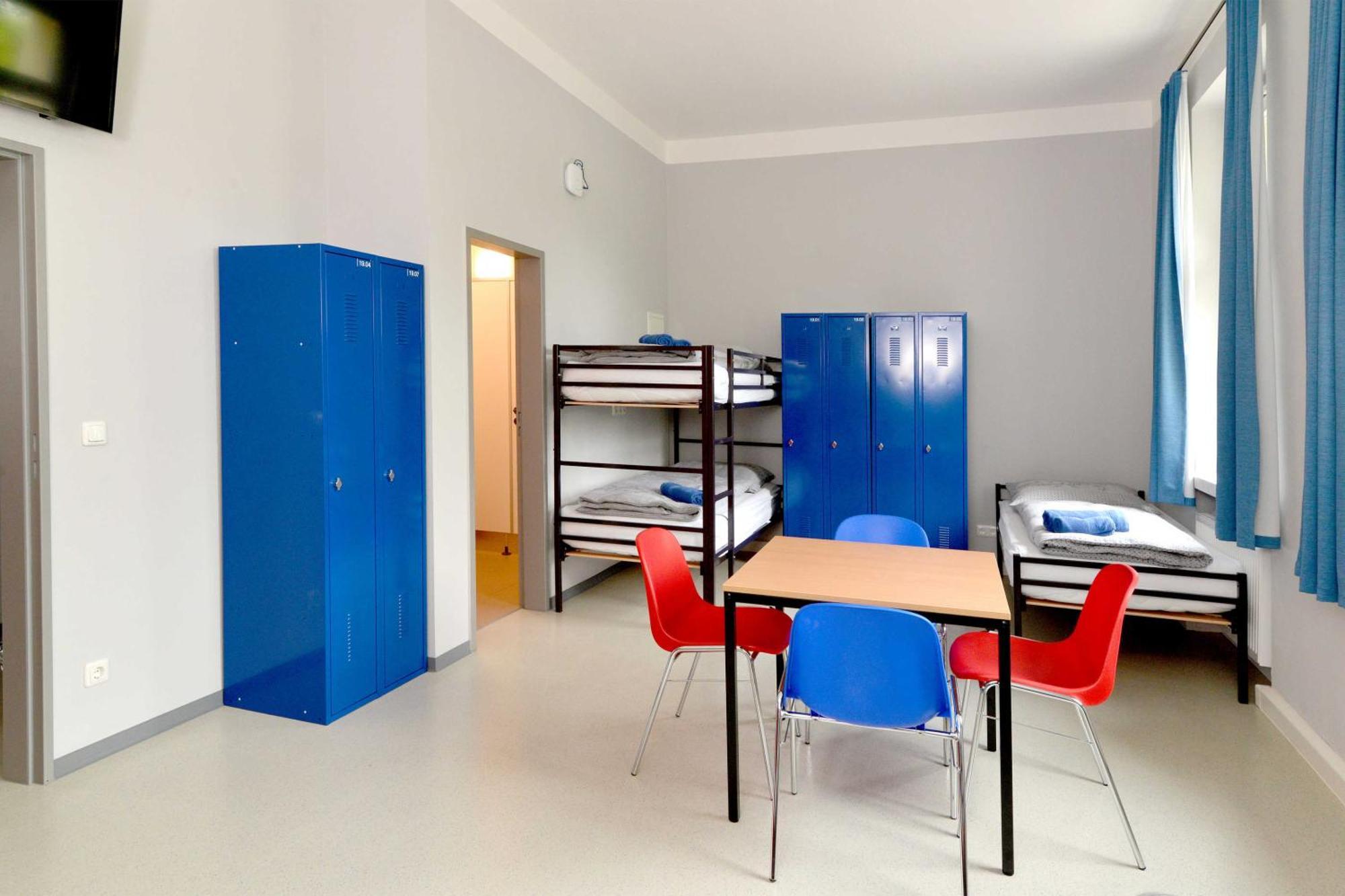 Hostel In 古本 外观 照片