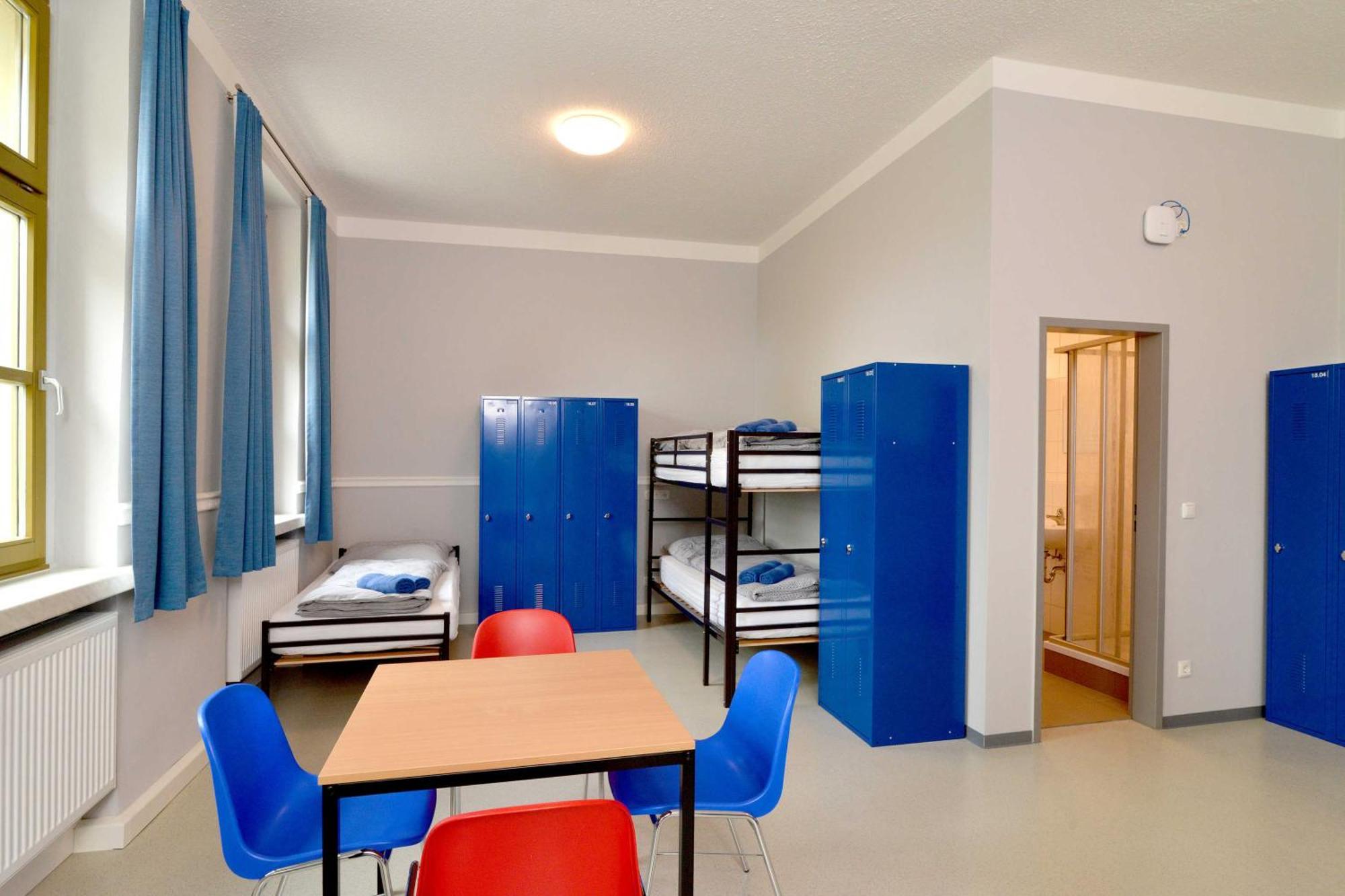 Hostel In 古本 外观 照片