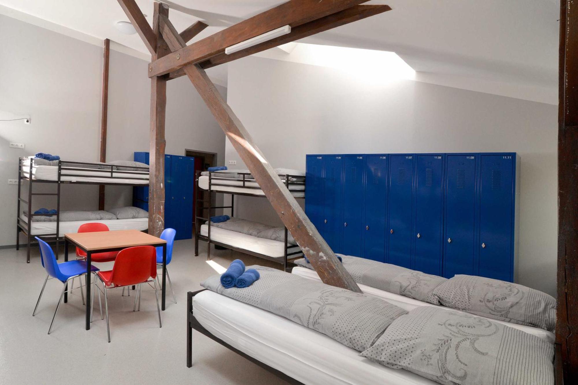 Hostel In 古本 外观 照片